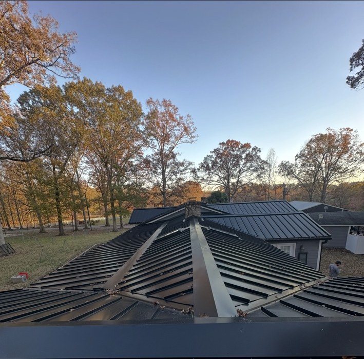 Standing seam metal roofing