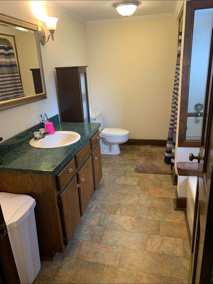 Master bathroom transformation — Before